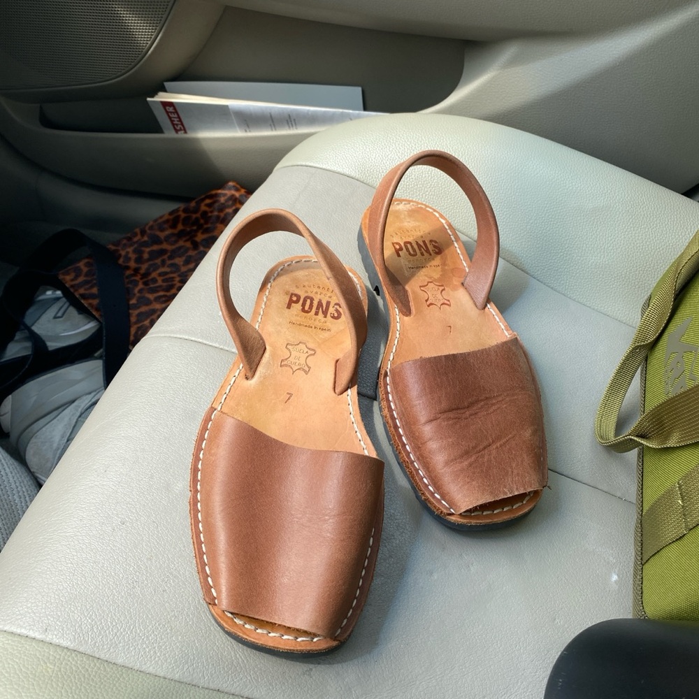 Pons sandals